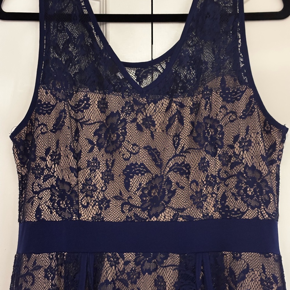 Elegant Navy Blue Lace Overlay Beige Chemise NWT